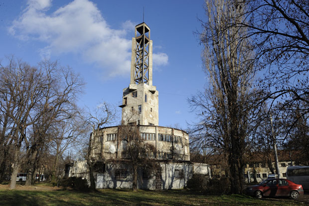 Закон не рехабилитује Недића